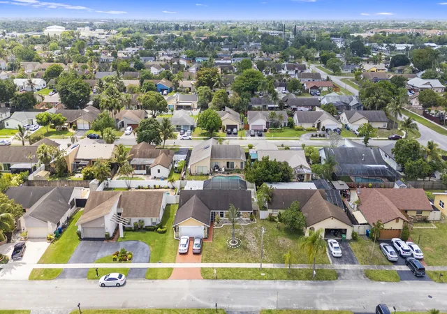 71st image of 8620 Nw 48th St, Lauderhill, FL 33351 | MLS# B26026235