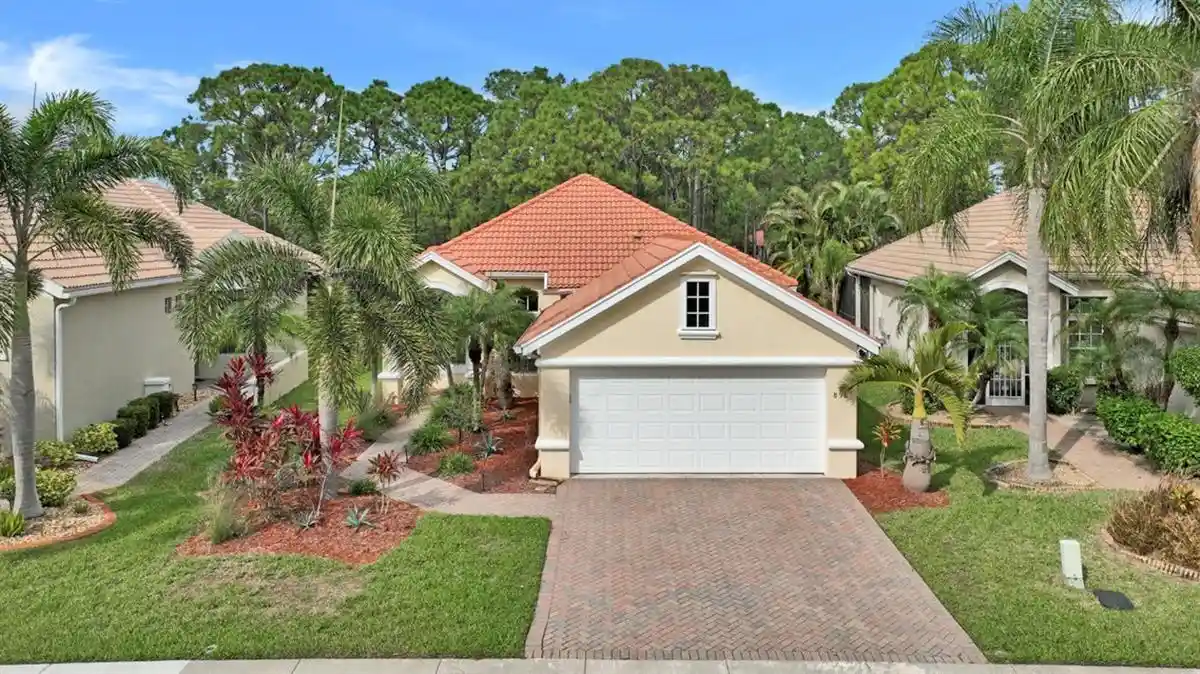Photo 1 of Single family home for sale at 896 Sw Munjack Cir, Port St Lucie, FL 34986 | MLS# B26026260 | Listing updated on 2026-10-21
