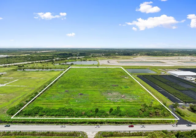 Photo 3 of Land for sale at 1539 N Kings Hwy, Fort Pierce, FL | MLS# B26026275 | Listing updated on 2026-10-07