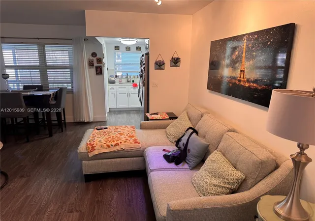 2nd image of 5300 Washington St #J214, Hollywood, FL 33021 | MLS# A12015989