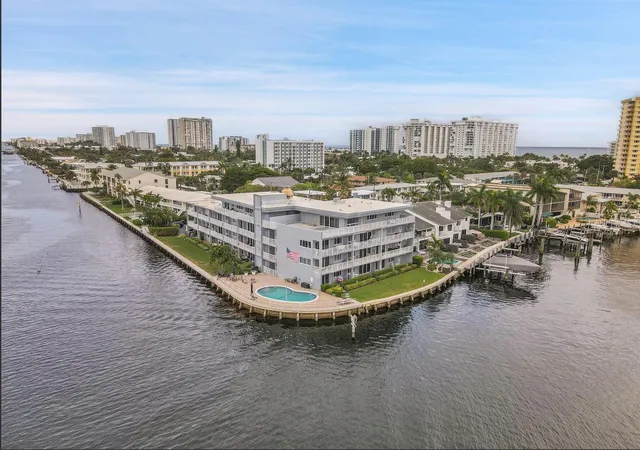 Homes for sale in Pompano Beach, FL | 1201 S Riverside Drive, Pompano Beach, FL 33062 | Houzeo