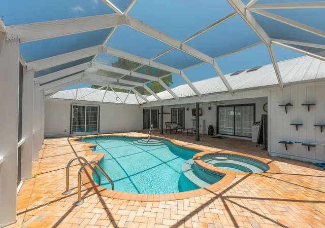 Photo 1 of Single family home for sale at 1616 Sw 20th Street, Vero Beach, FL 32962 | MLS# B26026308 | Listing updated on 2026-10-07