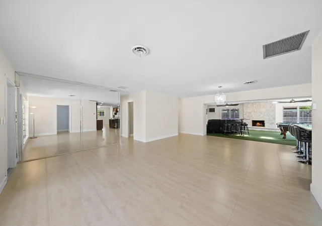 3rd image of 1500 SE 24th Avenue, Pompano Beach, FL 33062 | MLS# B26026323