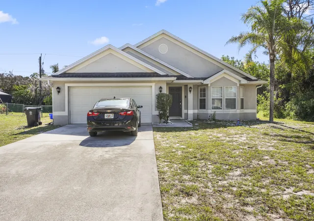 Homes for sale in Port Saint Lucie, FL | 609 Nw Cardinal Dr, Port Saint Lucie, FL 34983 | MLS# B26026371