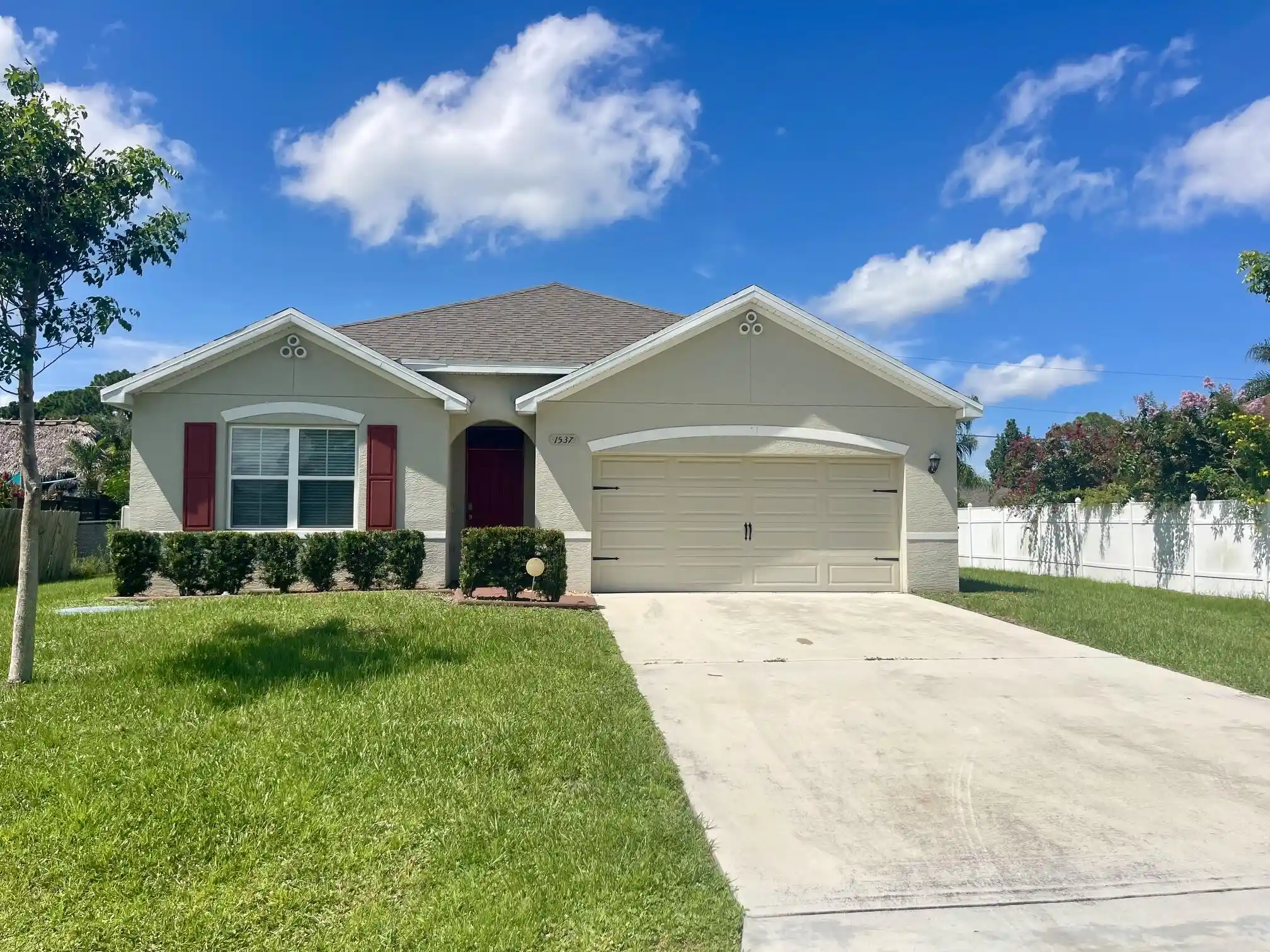 Photo 1 of Single family home for sale at 1537 Sw Meridian Ave, Port St Lucie, FL 34953 | MLS# B26026415 | Listing updated on 2026-10-19