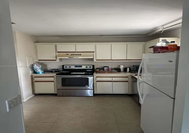 36th image of (Undisclosed), Sunrise, FL 33351 | MLS# A12016127