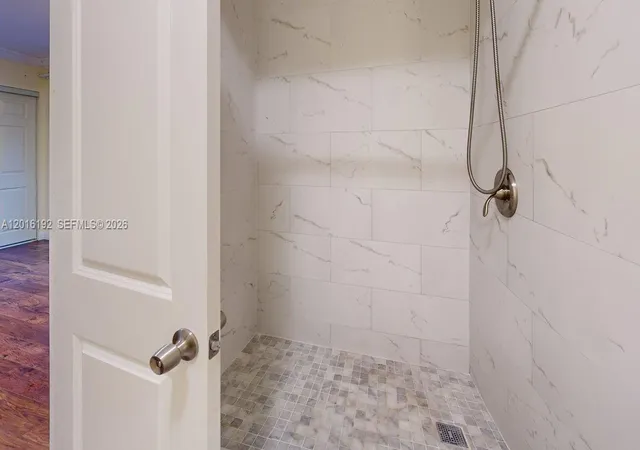 3rd image of 4206 Nw 114Th Ter #6, Coral Springs, FL 33065 | MLS# A12016192