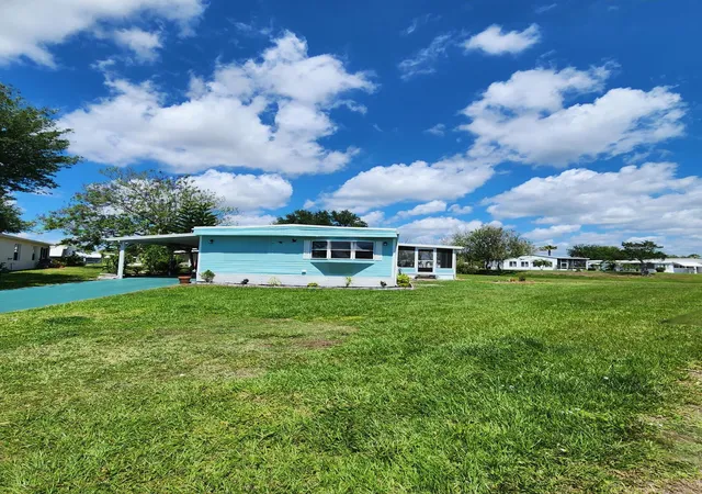 Homes for sale in Port Saint Lucie, FL | 17 Rio Verde Wy, Port Saint Lucie, FL 34952 | MLS# B26026583