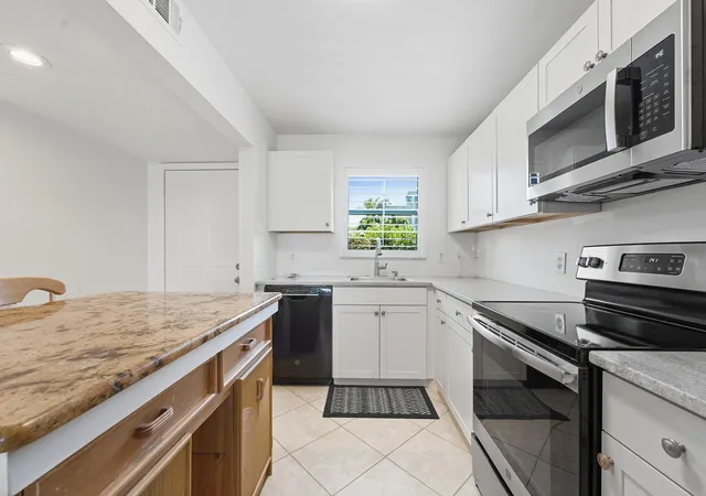 Homes for sale in Fort Pierce, FL | 1300 Seaway Dr #C1, Fort Pierce, FL 34949 | MLS# B26026631