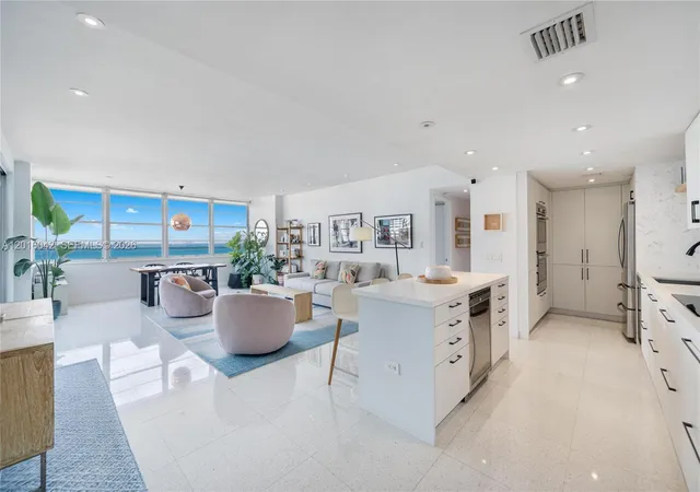 1st image of 20 Island Ave #1401, Miami Beach, FL 33139 | MLS# A12016042