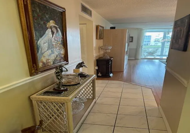 4th image of 324 Se 10Th St #207, Dania, FL 33004 | MLS# B26026670