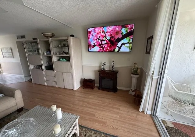 5th image of 324 Se 10Th St #207, Dania, FL 33004 | MLS# B26026670