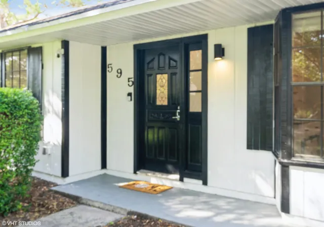 Photo 3 of Single family home for sale at 595 11th Avenue, Vero Beach, FL 32962 | MLS# B26026703 | Listing updated on 2026-09-23