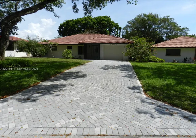 Homes for sale in Boca Raton, FL | 305 Nw 42nd St, Boca Raton, FL 33431 | MLS# A12016314