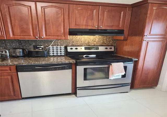 Homes for sale in Pompano Beach, FL | 3091 N Course Dr #208, Pompano Beach, FL 33069 | MLS# B26026712