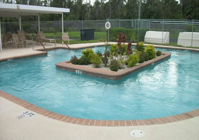 Homes for sale in West Palm Beach, FL | 414 Windsor R, West Palm Beach, FL 33417 | MLS# B26026735