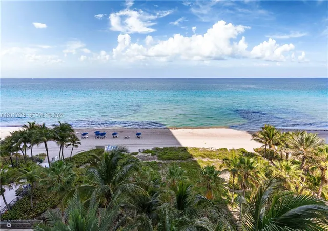 3rd image of 16047 Collins Ave #704, Sunny Isles Beach, FL 33160 | MLS# A12015379