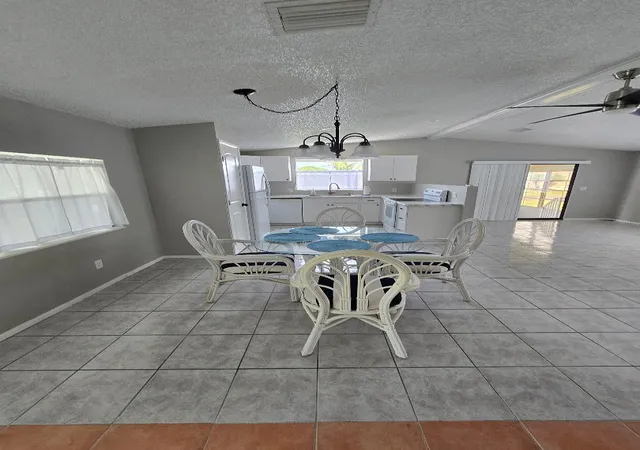 Photo 3 of Manufactured home for sale at 5550 Hemingway Ct #1, Fort Pierce, FL 34982 | MLS# B26027020 | Listing updated on 2026-09-23