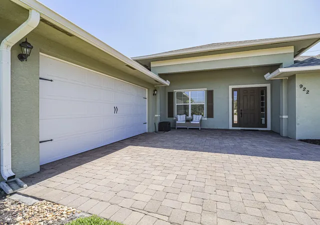 Photo 3 of Single family home for sale at 922 Yearling Trl, Sebastian, FL 32958 | MLS# B26027008 | Listing updated on 2026-10-05