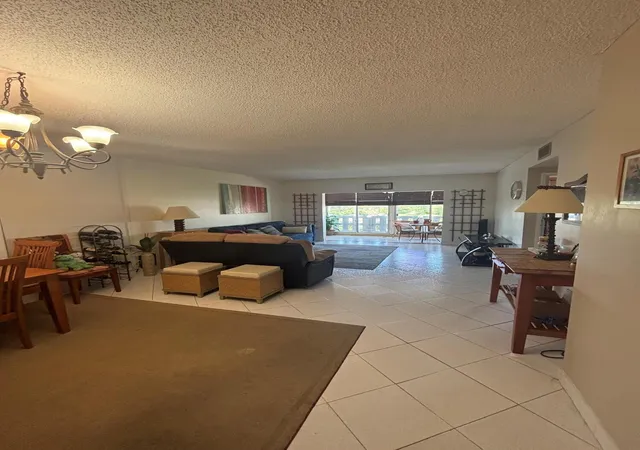 Photo 3 of Sale Pending at 4350 Hillcrest Dr #704, Hollywood, FL 33021 | MLS# B26027138 | Listing updated on 2026-09-20