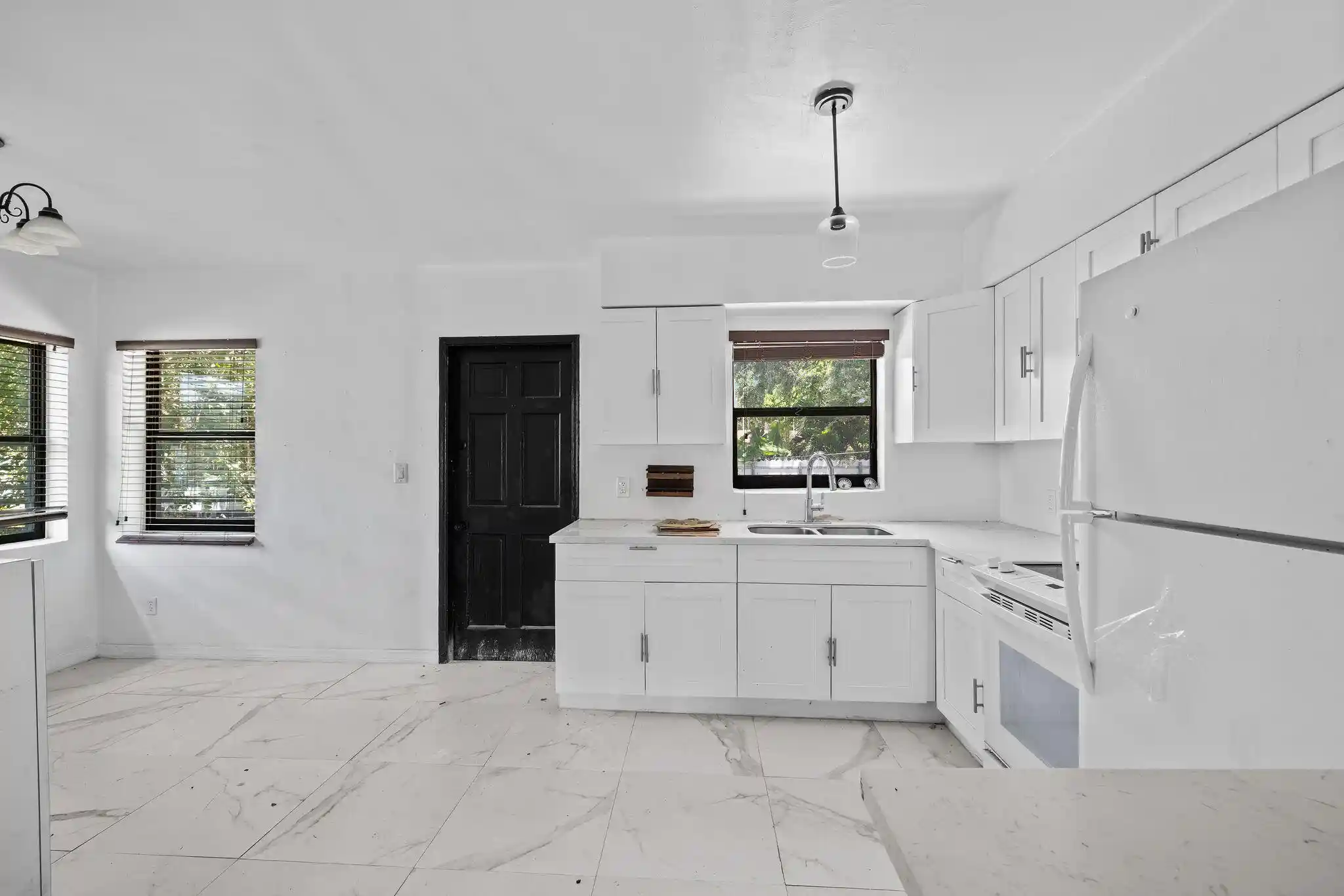 Photo 1 of Single family home for sale at 515 Nw 88th Street, El Portal, FL 33150 | MLS# B26027178 | Listing updated on 2026-10-19