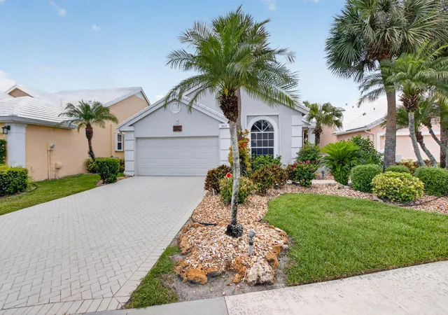 Homes for sale in Boynton Beach, FL | 8223 Horseshoe Bay Rd, Boynton Beach, FL 33472 | MLS# B26027186