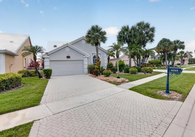 Homes for sale in Boynton Beach, FL | 8223 Horseshoe Bay Rd, Boynton Beach, FL 33472 | MLS# B26027186
