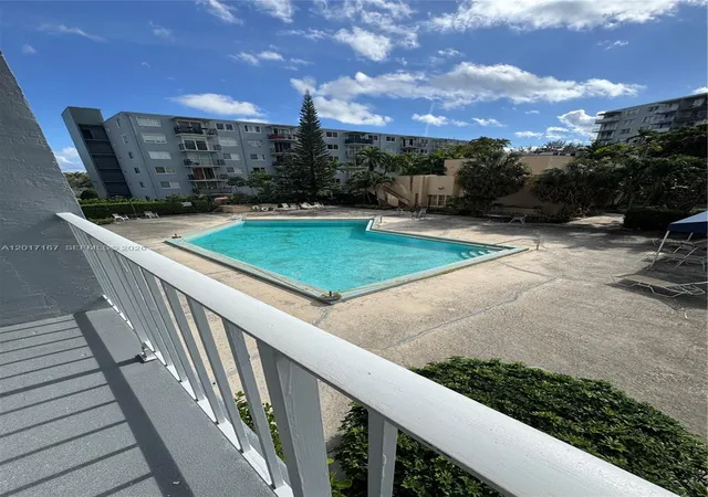 2nd image of 1470 Ne 125Th Ter #205, North Miami, FL 33161 | MLS# A12017167