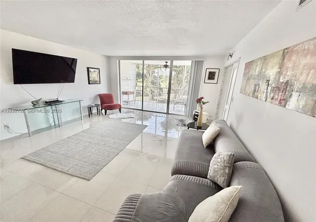 Homes for sale in Pompano Beach, FL | 3051 S Palm Aire Dr, Pompano Beach, FL 33069