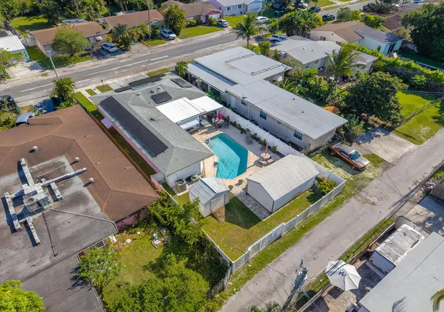 Homes for sale in Dania Beach, FL | 262 Sw 8Th St, Dania Beach, FL 33004 | MLS# B26027255