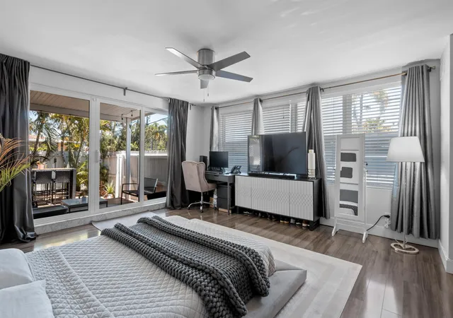 Photo 3 of Single family home for sale at 1603 Jefferson St, Hollywood, FL 33020 | MLS# B26027346 | Listing updated on 2026-09-23
