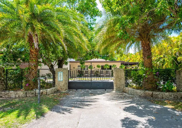 2nd image of 7650 Sw 128th St, Pinecrest, FL 33156 | MLS# A12016949