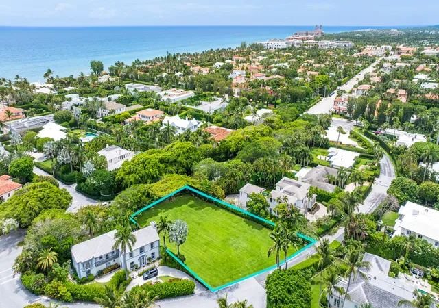 Land for sale at 357 Crescent Dr, Palm Beach, FL 33480 | MLS# B26025943