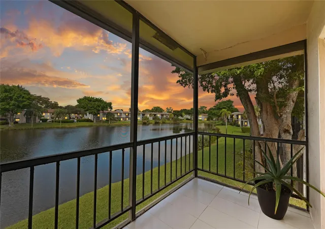 Homes for sale in Boca Raton, FL | 21649 Juego Cir #4 E, Boca Raton, FL 33433 | MLS# B26027445