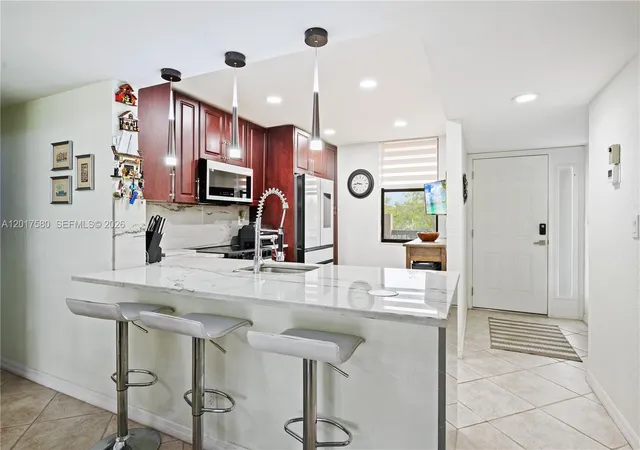 3rd image of 2768 S Carambola Cir #S 403, Coconut Creek, FL 33066 | MLS# A12017580