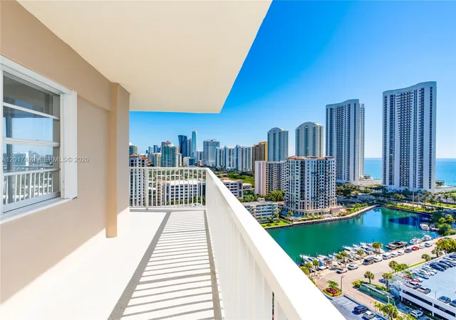 3rd image of 300 Bayview Dr #2115, Sunny Isles Beach, FL 33160 | MLS# A12017492