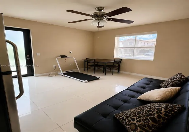 27th image of 9845 Nw 86th Ter, Doral, FL 33178 | MLS# A12016659