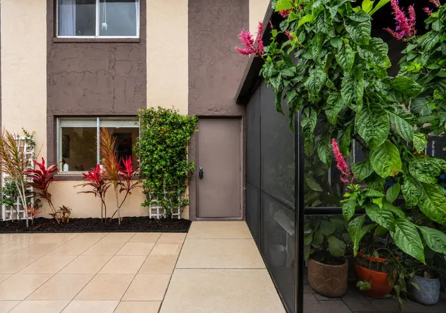 3rd image of 2116 Sherwood Forest Blvd #28, West Palm Beach, FL 33415 | MLS# B26027513
