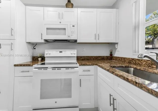 4th image of 1425 Arthur St #103A, Hollywood, FL 33020 | MLS# A12015474