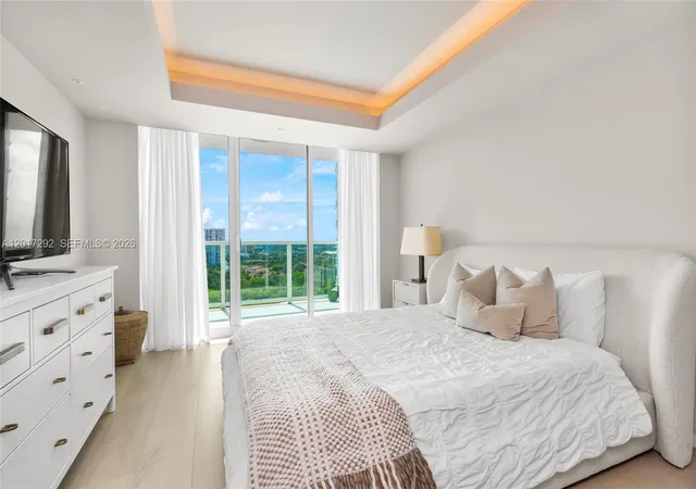 2nd image of 3201 NE 183rd St, Aventura, FL 33160