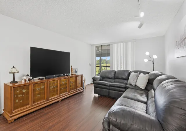Listing Photo 1 - Condo for sale in building located at 3231 Holiday Springs Blvd, Margate, FL 33063 - Unit #110