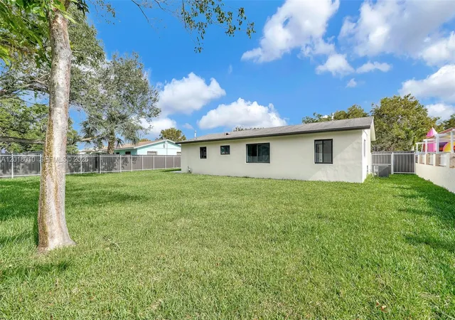 Homes for sale in Miami Gardens, FL | 19720 Nw 33rd Ave, Miami Gardens, FL 33056 | MLS# A12018010