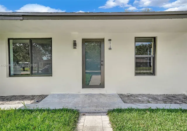Homes for sale in Miami Gardens, FL | 19720 Nw 33Rd Ave, Miami Gardens, FL 33056 | MLS# A12018010