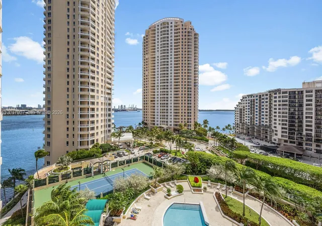 1st image of 888 Brickell Key Dr #1207, Miami, FL 33131 | MLS# A12017937