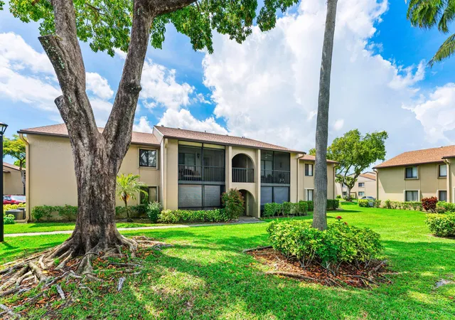 Homes for sale in Greenacres, FL | 509 Shady Pine Wy #C1, Greenacres, FL 33415 | MLS# B26027845