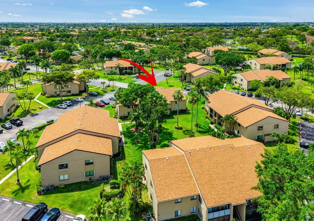 Homes for sale in Greenacres, FL | 509 Shady Pine Way, Greenacres, FL 33415 | Houzeo