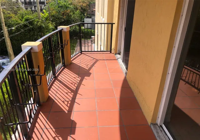 2nd image of 322 Madeira Ave, Coral Gables, FL 33134