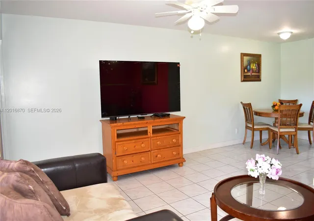4th image of 8851 Sunrise Lakes Blvd, Sunrise, FL 33322