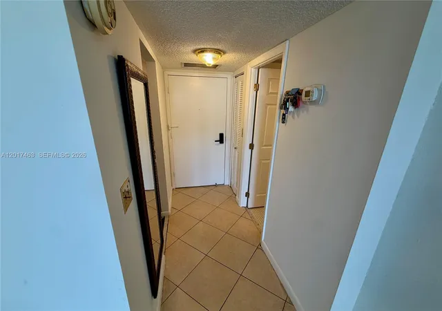 3rd image of 3800 S Ocean Dr #1208, Hollywood, FL 33019 | MLS# A12017463