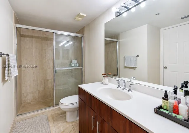 5th image of 3600 Mystic Pointe Dr #1209, Aventura, FL 33180 | MLS# A12010985